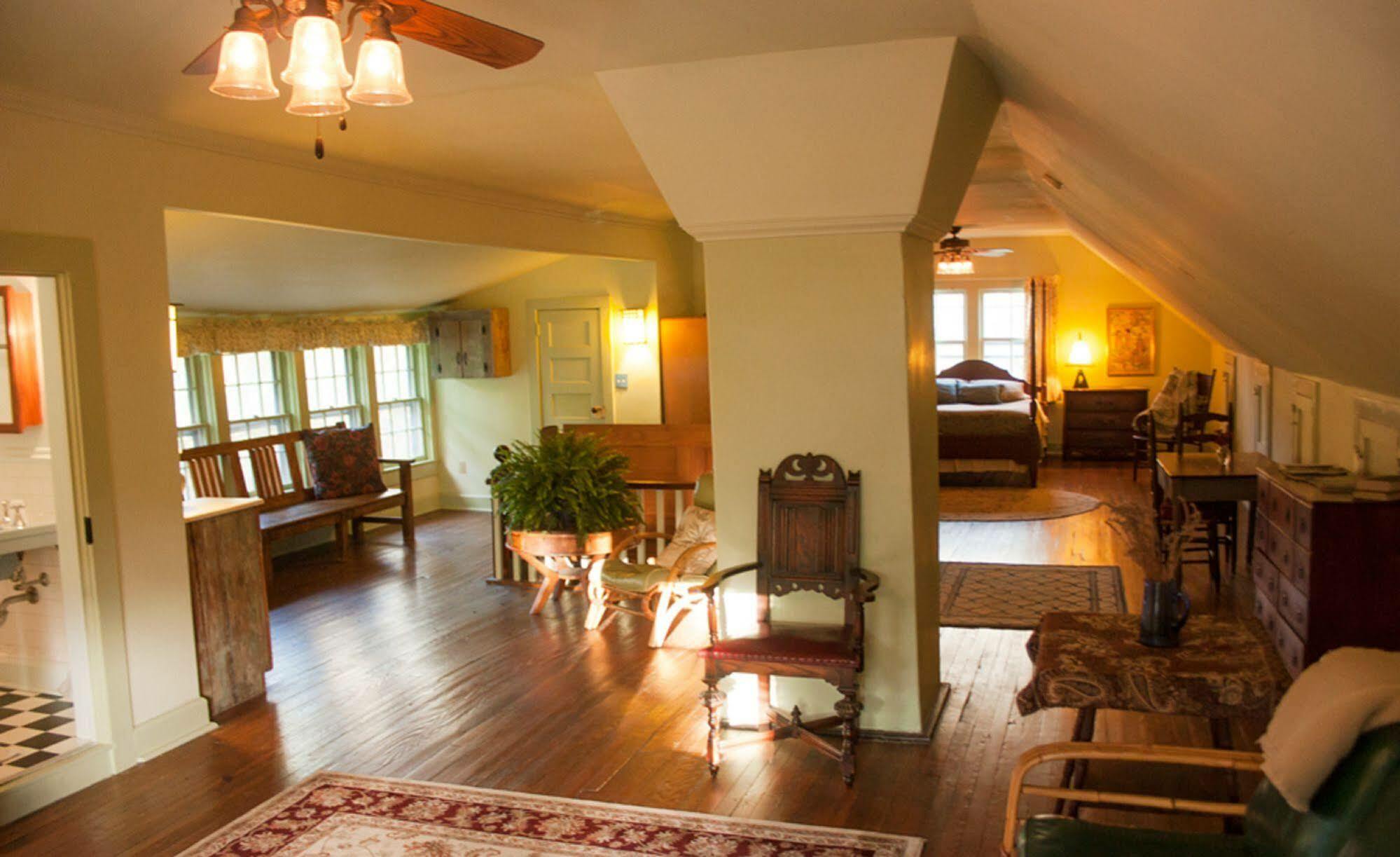 Black Mountain Inn Kültér fotó